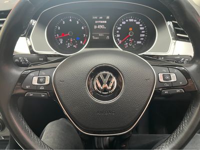 2016 Volkswagen Passat