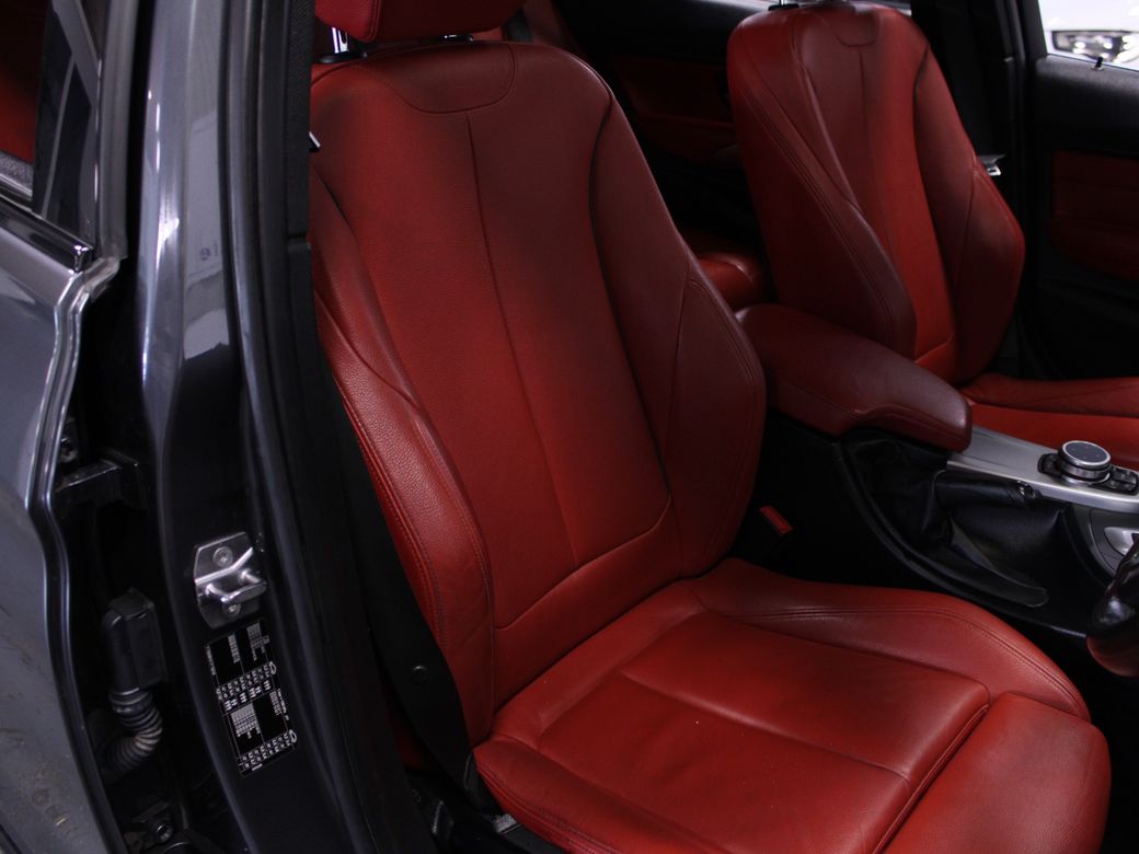 2015 BMW 320