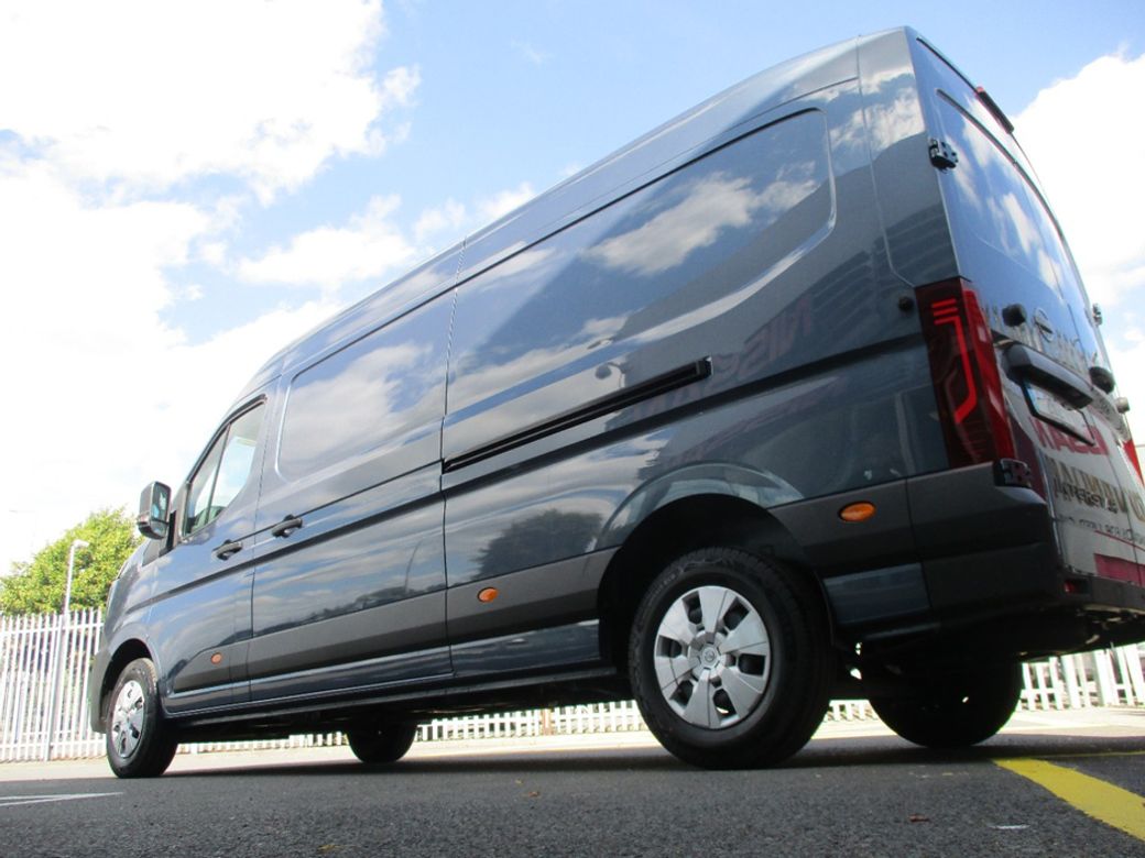2026 Nissan Interstar