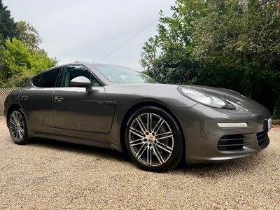 2015 Porsche Panamera
