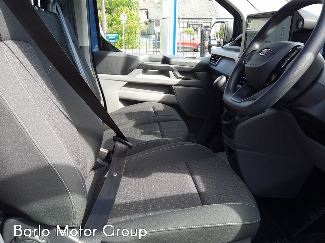 2025 Ford Transit Custom