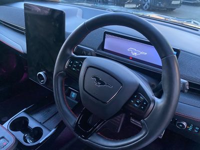 2022 Ford Mustang Mach-e