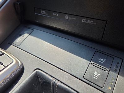 2018 Lexus IS 300h