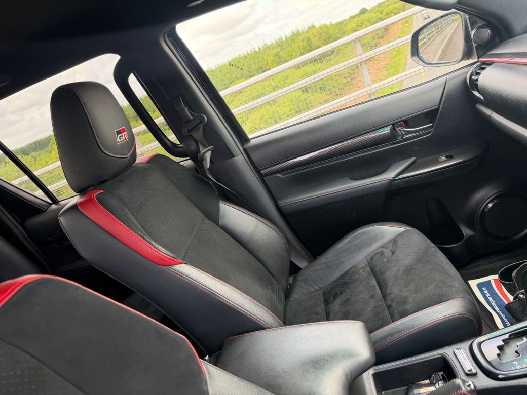 2024 Toyota Hilux