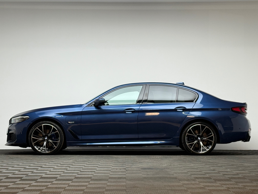 2022 BMW 5 Series