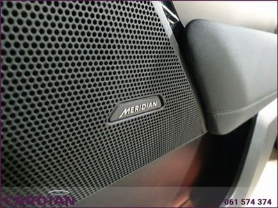 2025 Land Rover Range Rover Velar