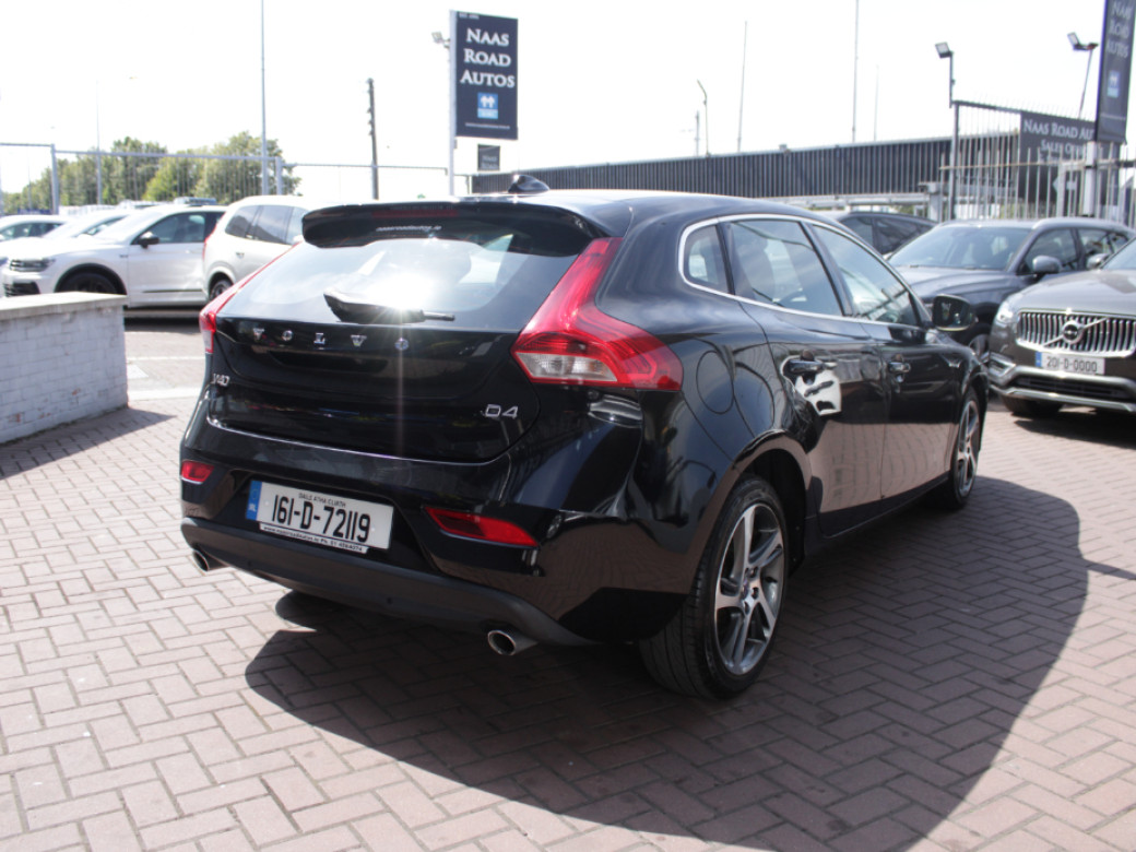 2016 Volvo V40