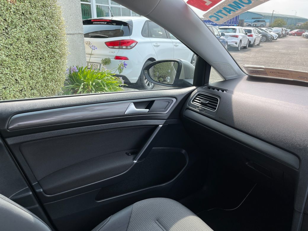2020 Volkswagen Golf