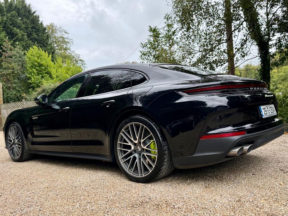2025 Porsche Panamera