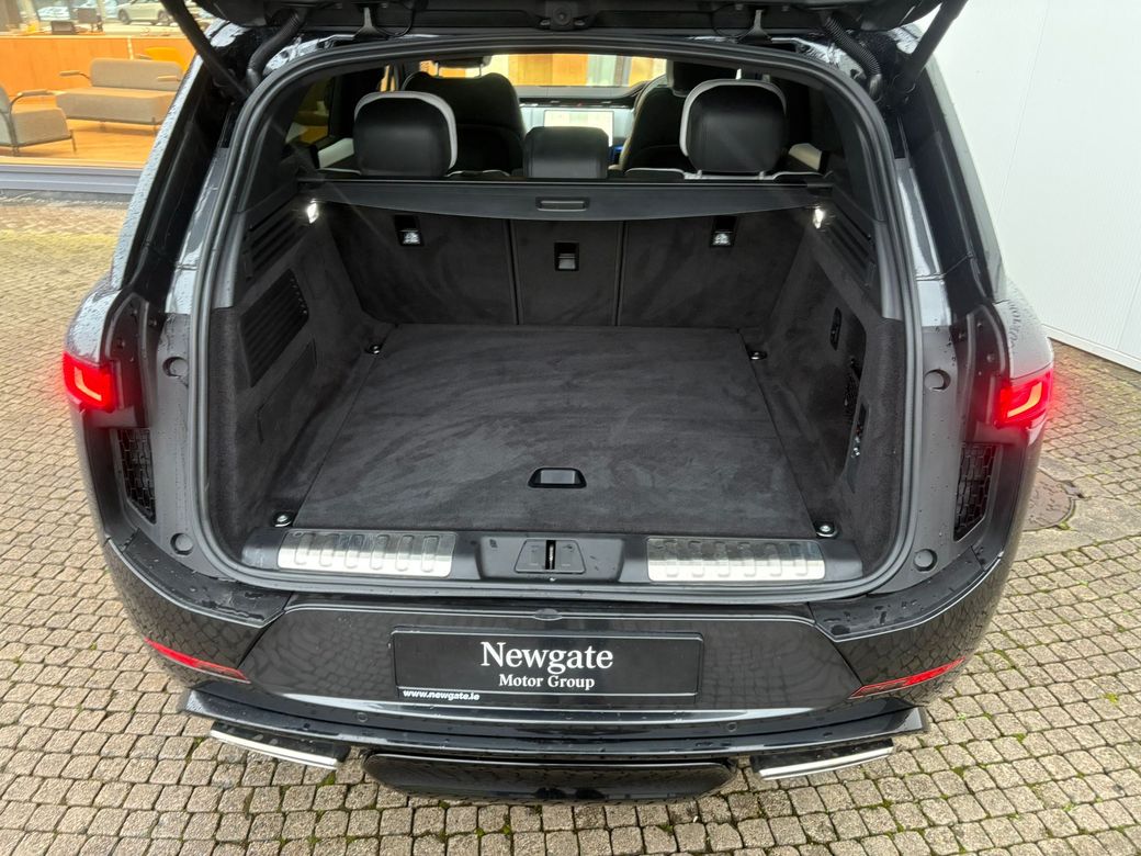 2025 Land Rover Range Rover Sport