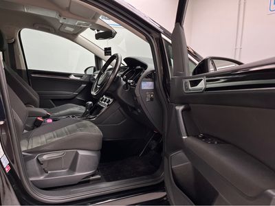 2016 Volkswagen Touran