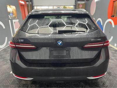 2024 BMW i5