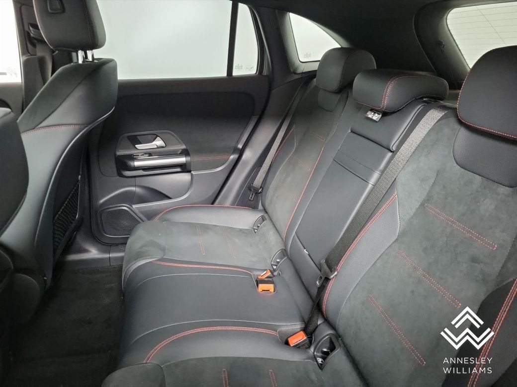 2025 Mercedes-Benz EQA