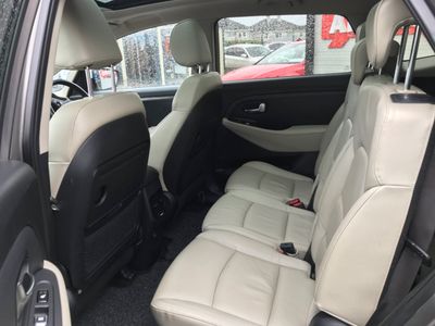 2017 Kia Carens