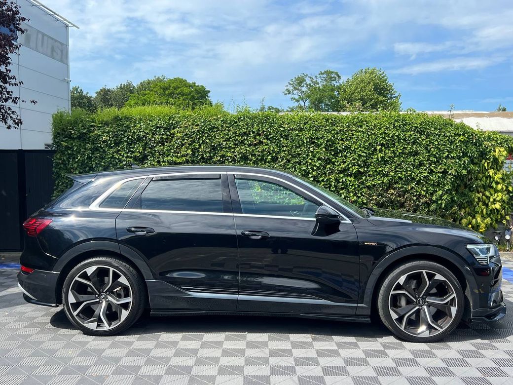 2021 Audi e-tron