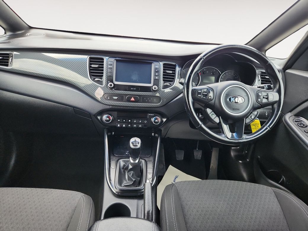 2017 Kia Carens