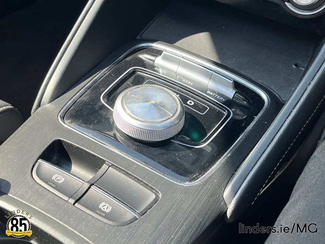 2022 MG ZS