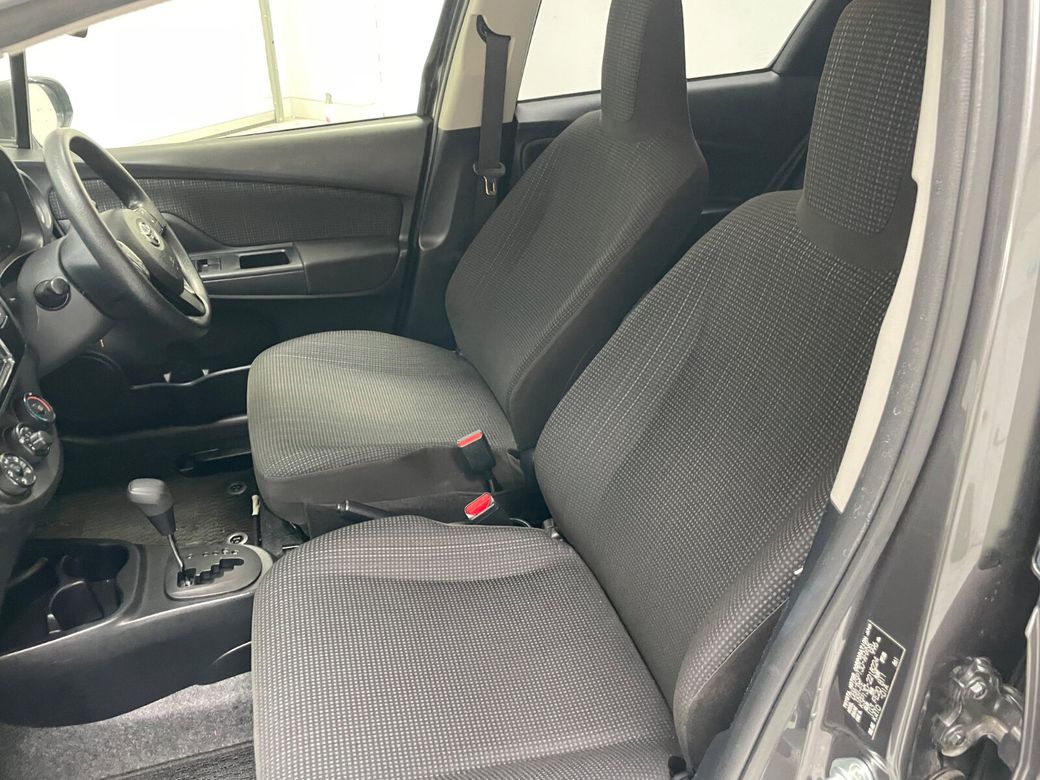 2017 Toyota Vitz