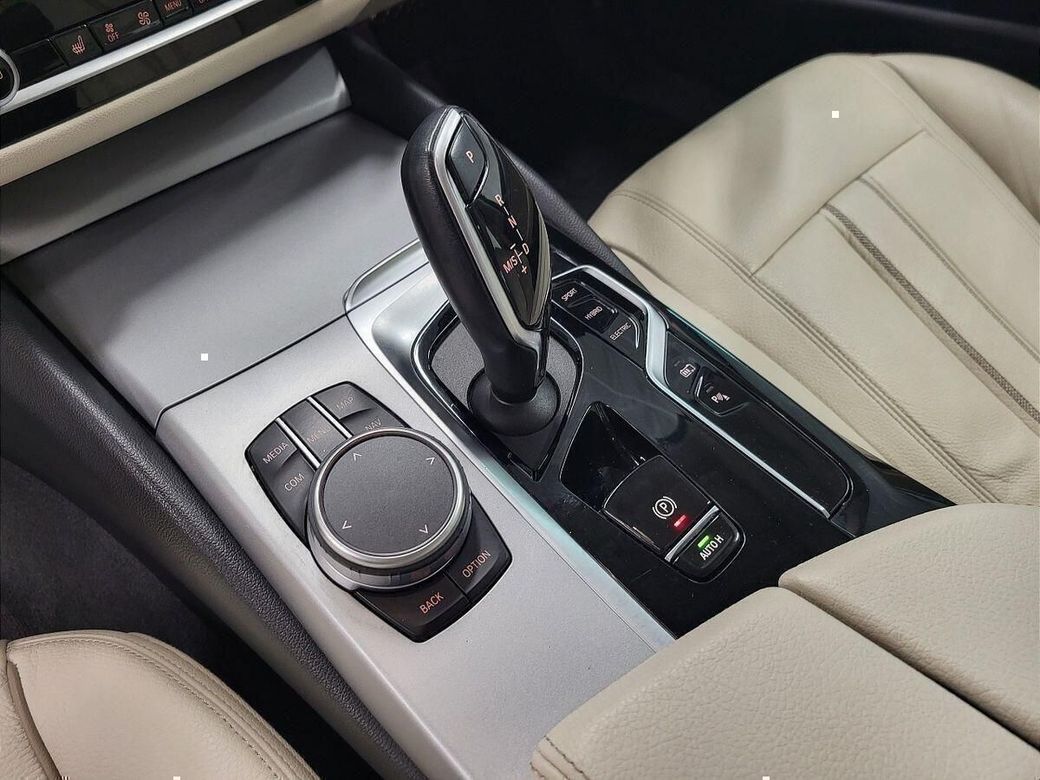 2021 BMW 5 Series