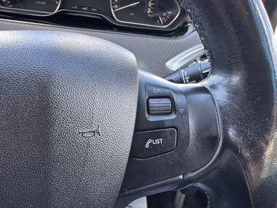 2015 Peugeot 208