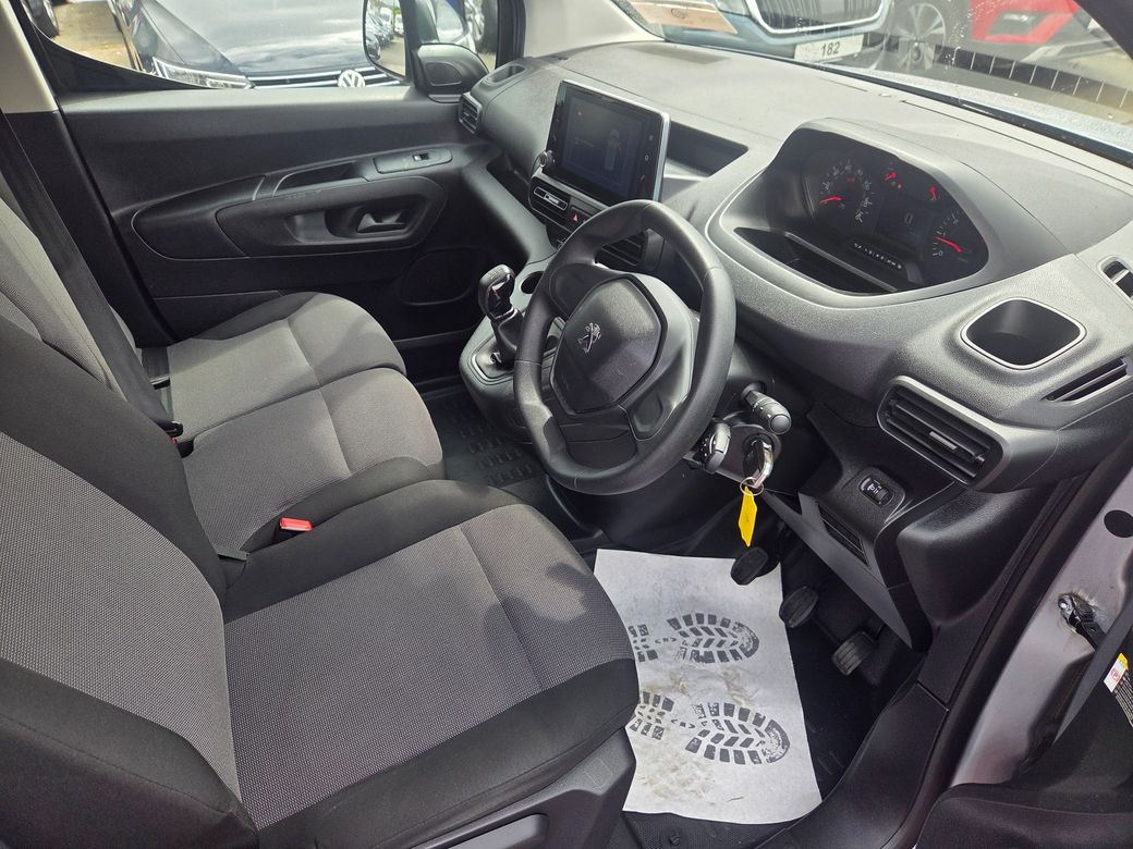 2020 Peugeot Partner