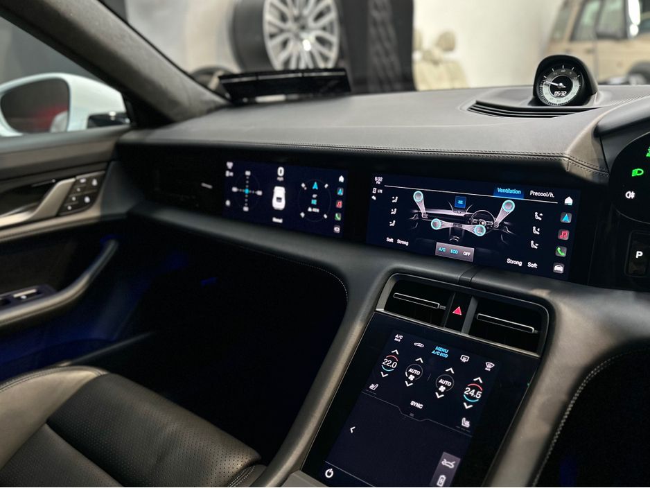 2024 Porsche Taycan