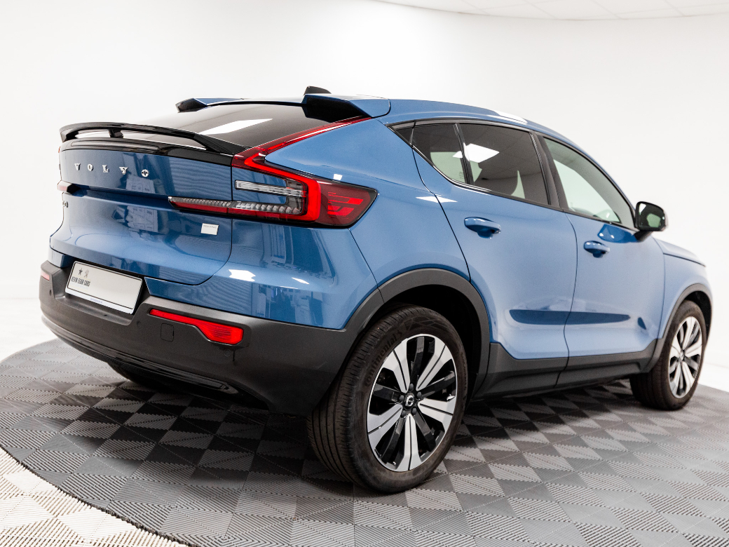 2023 Volvo C40