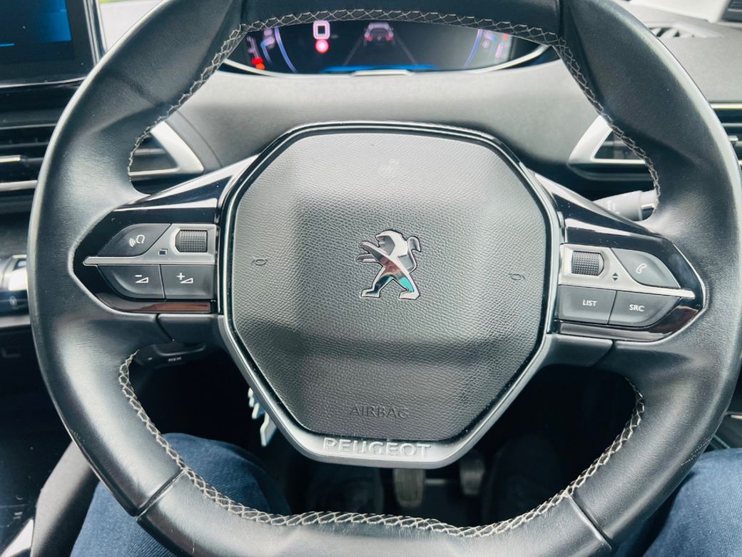 2021 Peugeot 5008