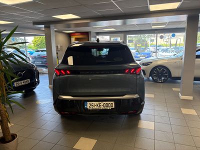 2025 Peugeot 5008