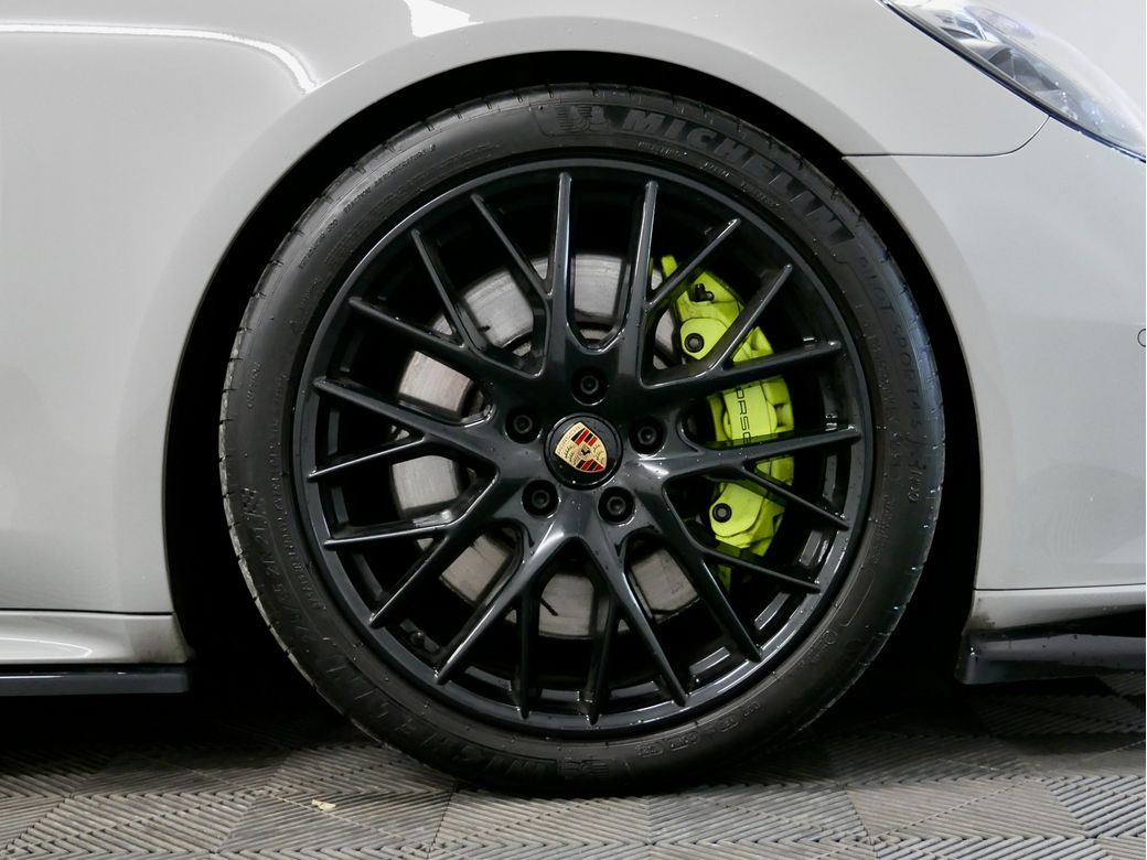 2021 Porsche Panamera