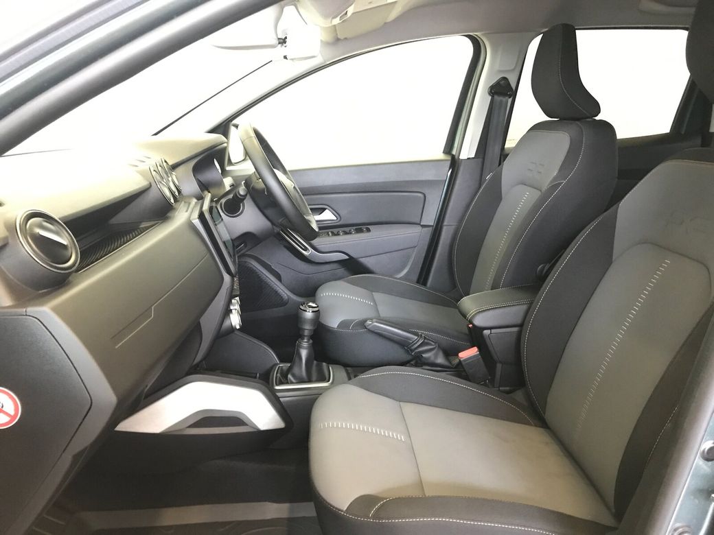 2023 Dacia Duster