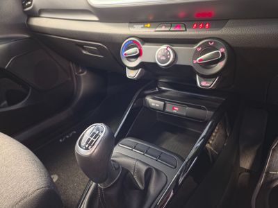 2025 Kia Stonic
