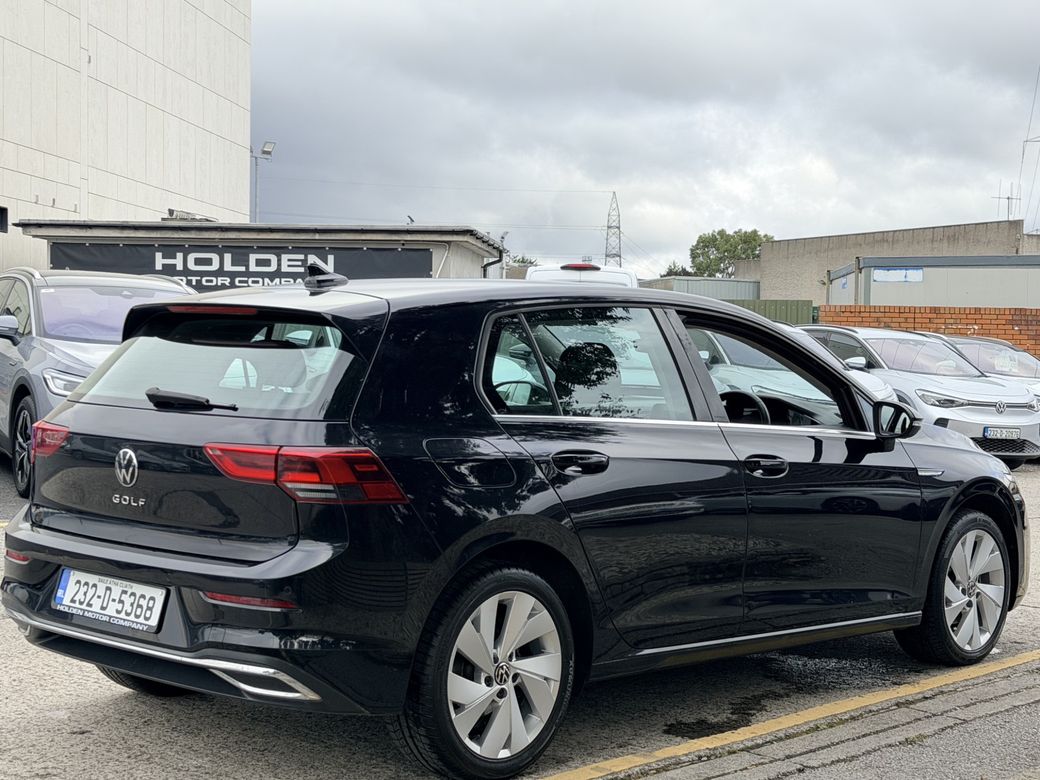 2023 Volkswagen Golf