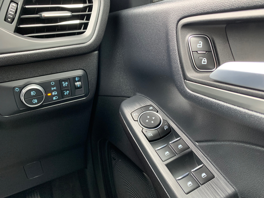 2022 Ford Kuga