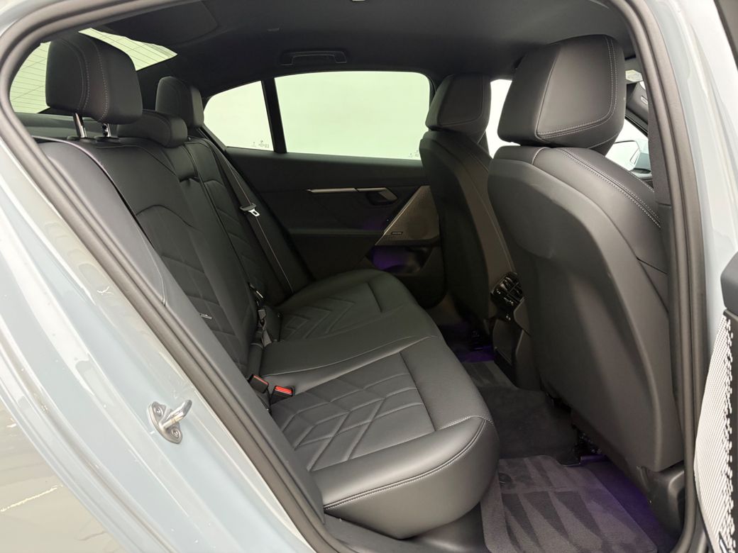 2024 BMW i5