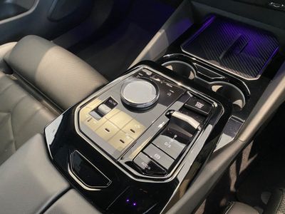 2024 BMW 530