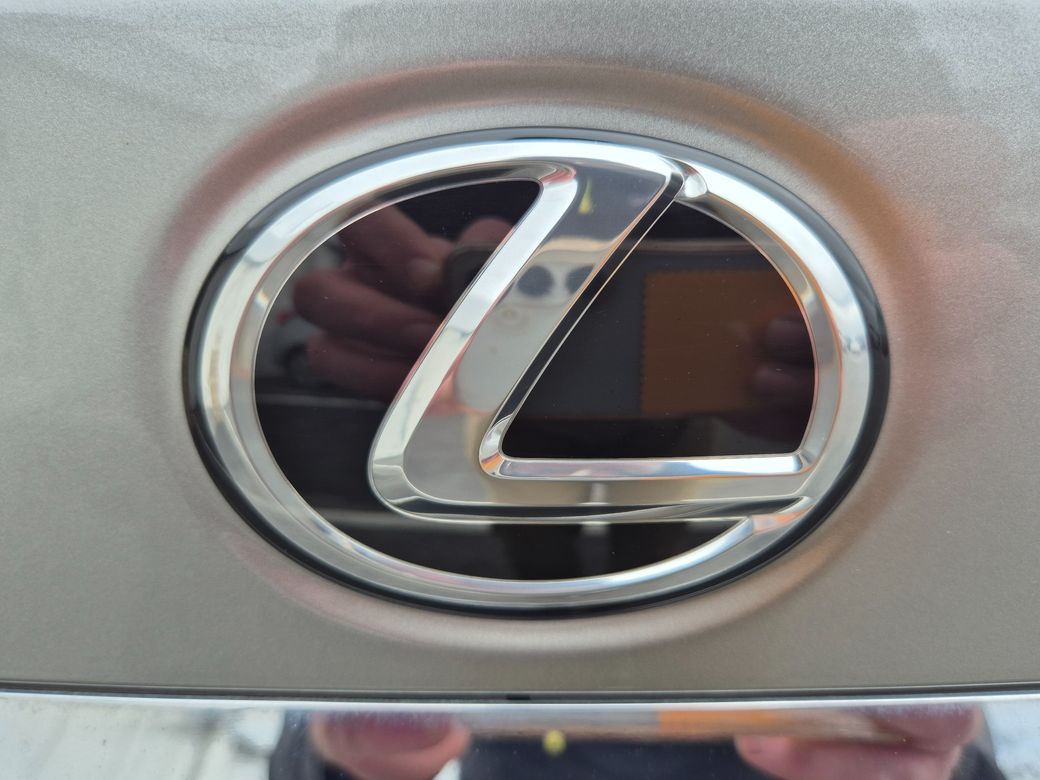 2023 Lexus ES 300h