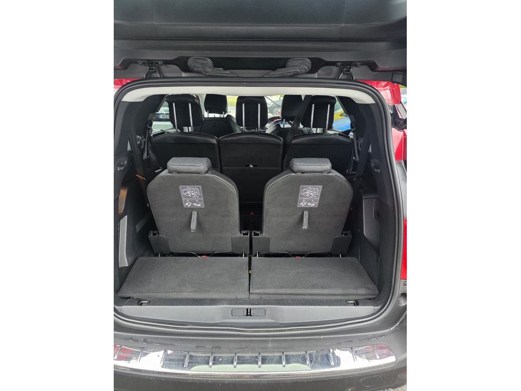 2022 Peugeot 5008