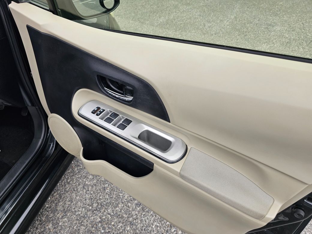 2012 Toyota Aqua