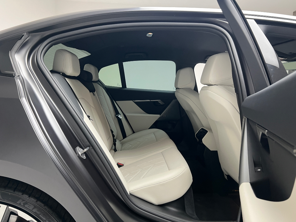 2024 BMW 5 Series