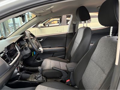 2025 Kia Stonic