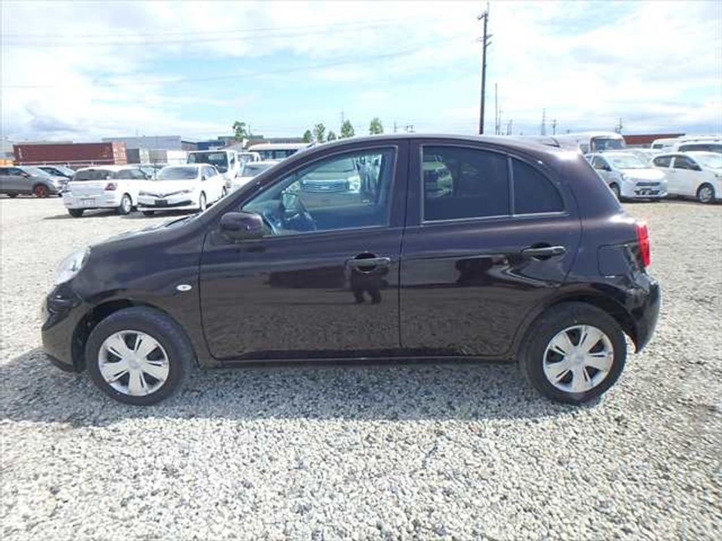 2022 Nissan March