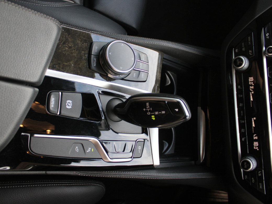 2017 BMW 523