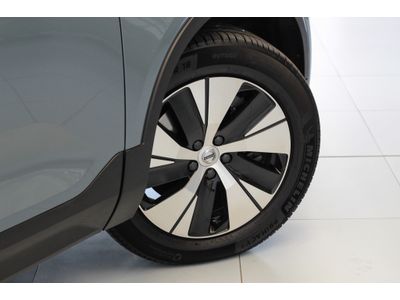 2023 Volvo XC40