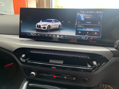 2025 BMW i4