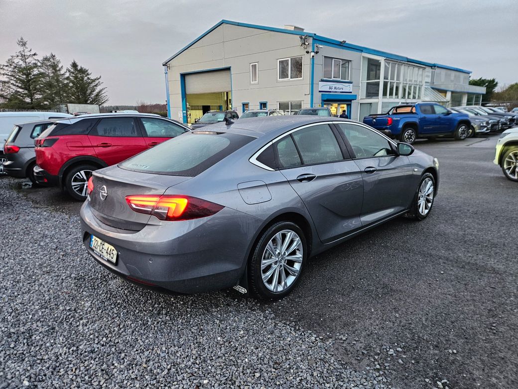 2022 Opel Insignia