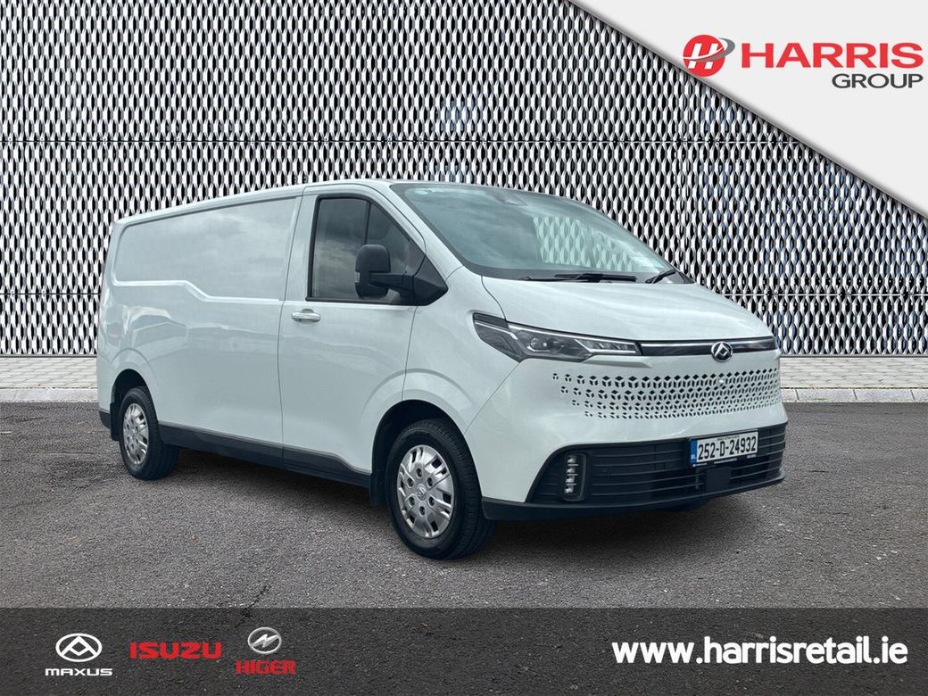 2025 White Maxus Deliver 7