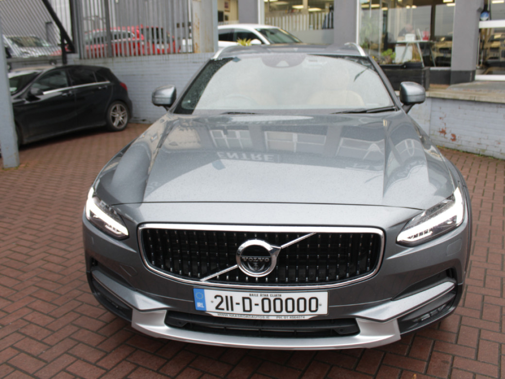 2021 Volvo V90 Cross Country
