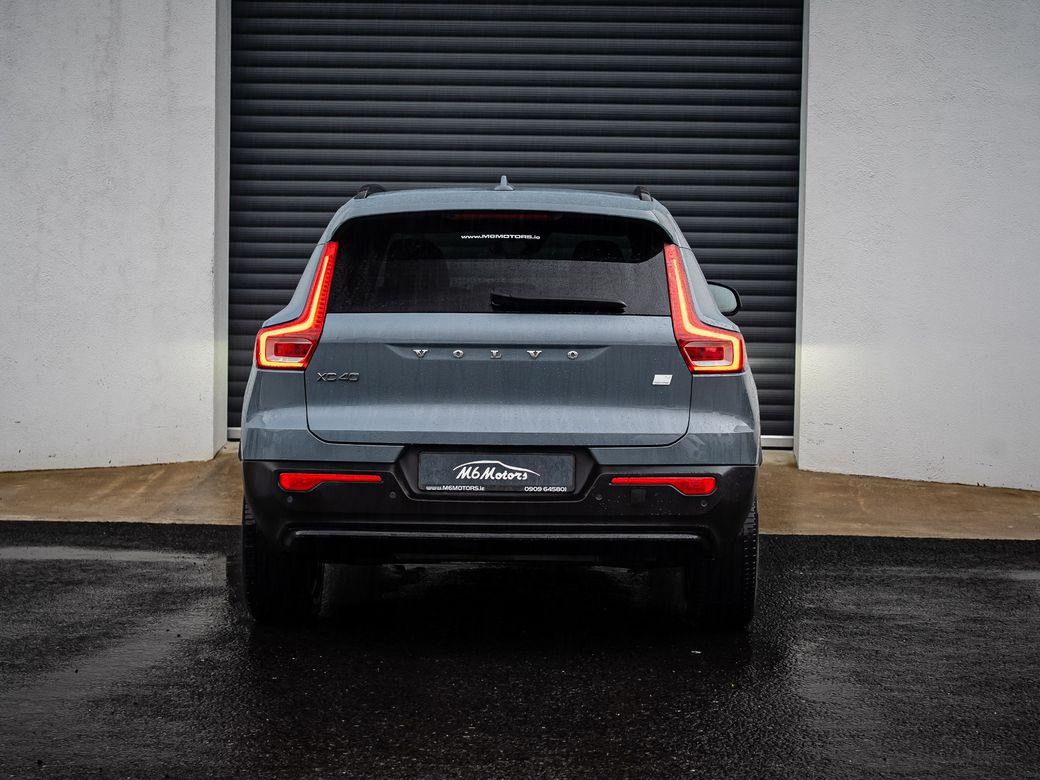 2023 Volvo XC40