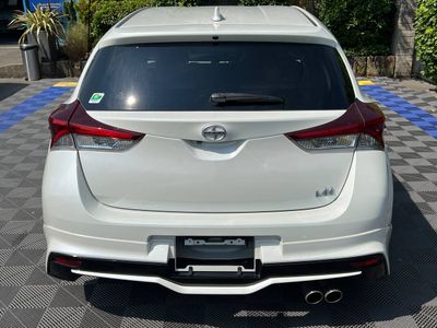 2017 Toyota Auris